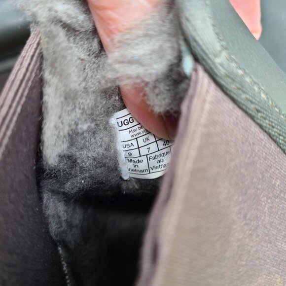 UGG Neumel Platform Chelsea Boot FOREST Night size 9 - Picture 6 of 13